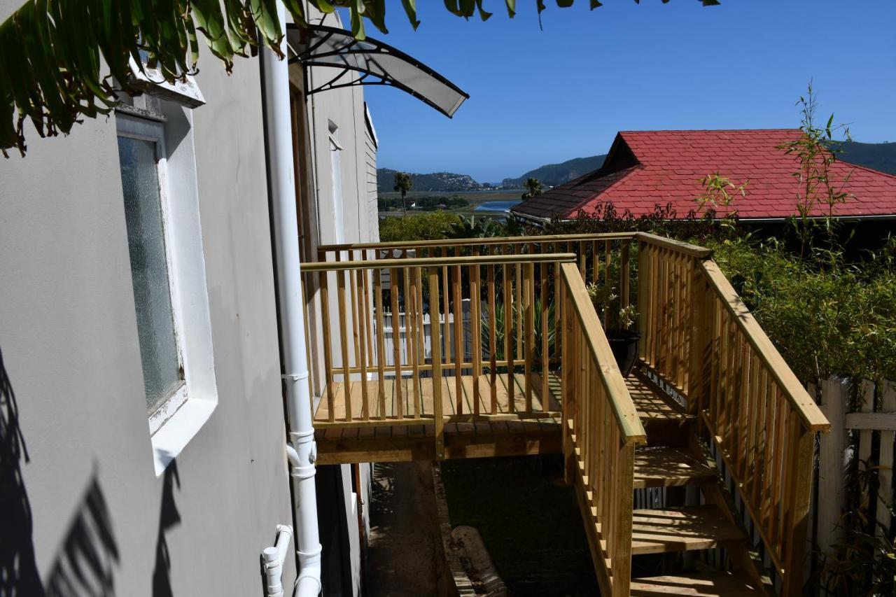 Friendz Guesthouse Knysna Exterior photo