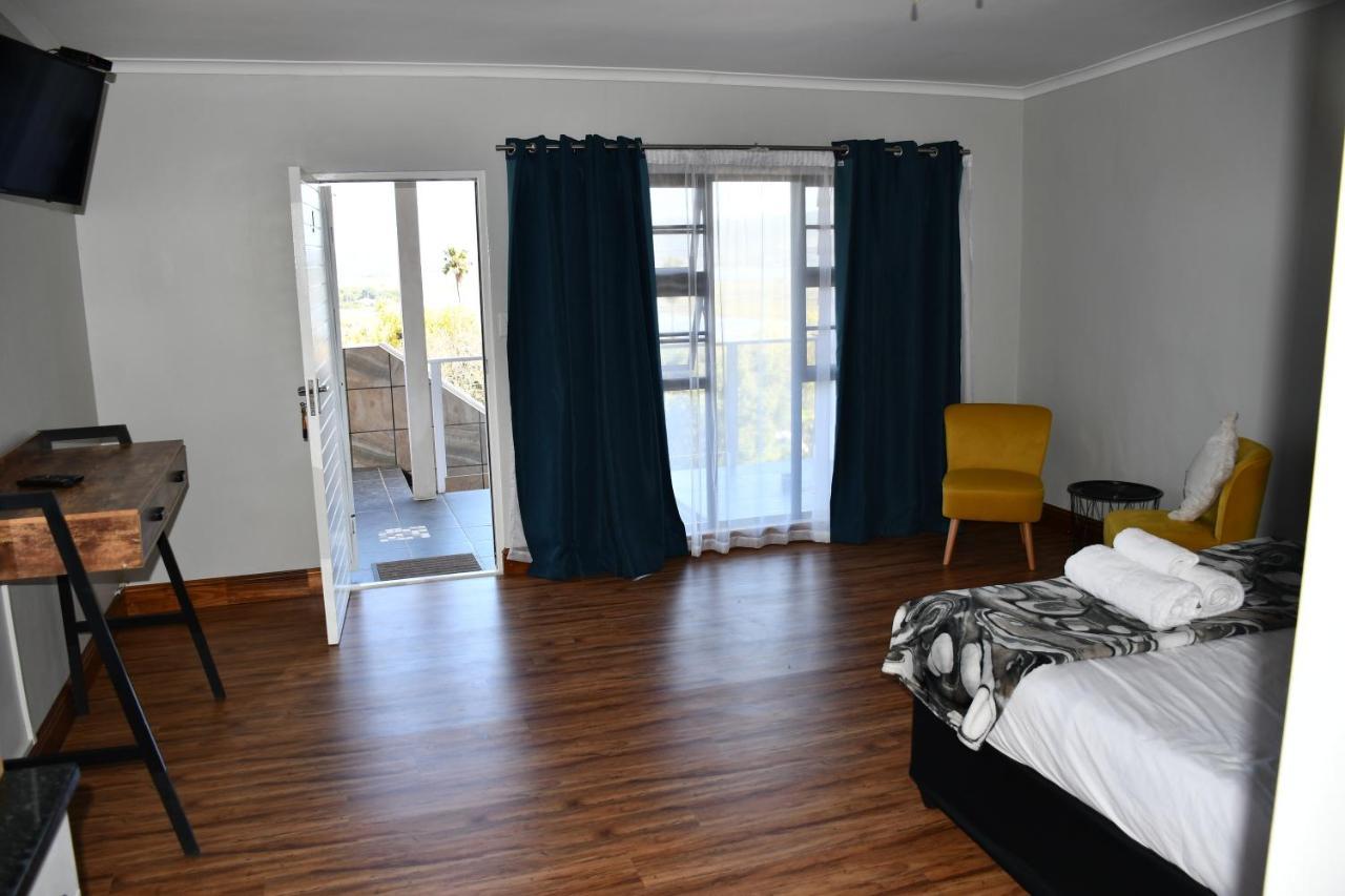 Friendz Guesthouse Knysna Exterior photo