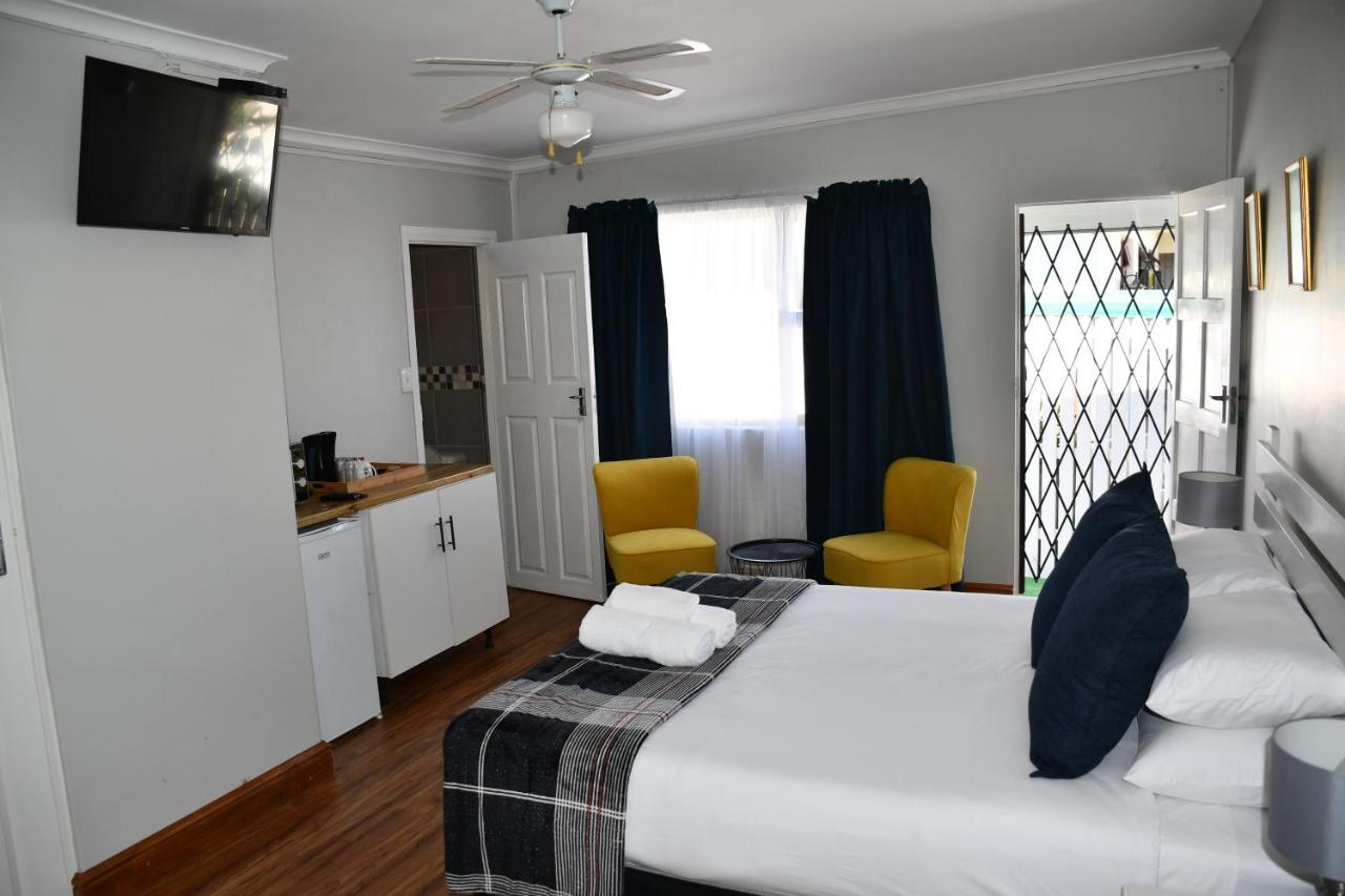 Friendz Guesthouse Knysna Exterior photo