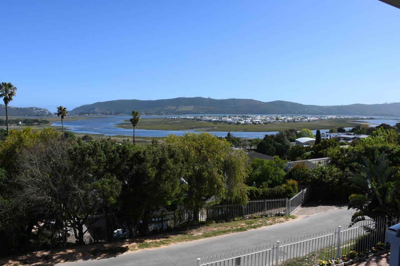Friendz Guesthouse Knysna Exterior photo