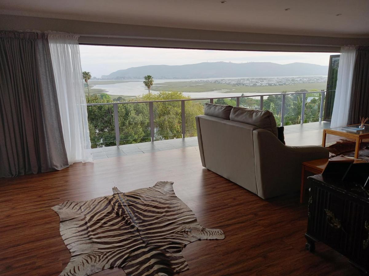 Friendz Guesthouse Knysna Exterior photo